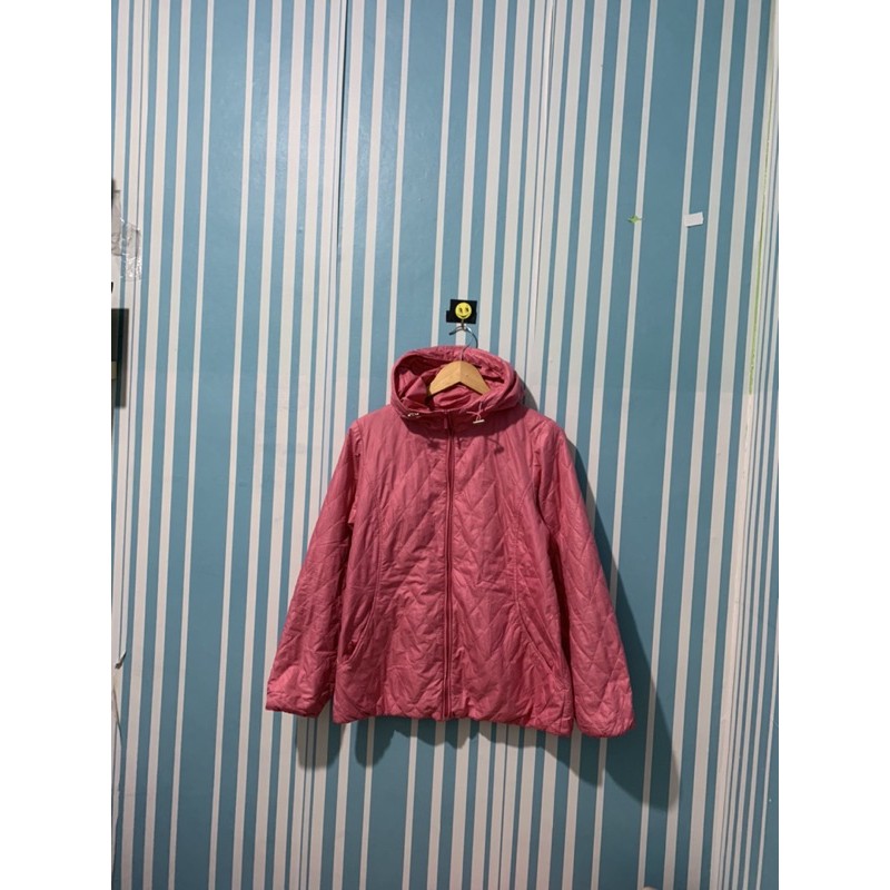 Uniqlo pink jaket winter jaket gunung jaket olahraga jaket sepeda jaket outdoor thrift preloved