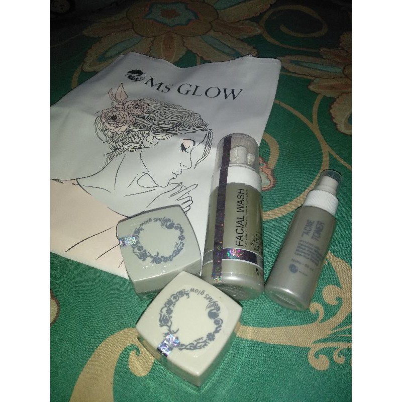 paket krim perawatan ms glow / krim siang ms glow / krim malam ms glow