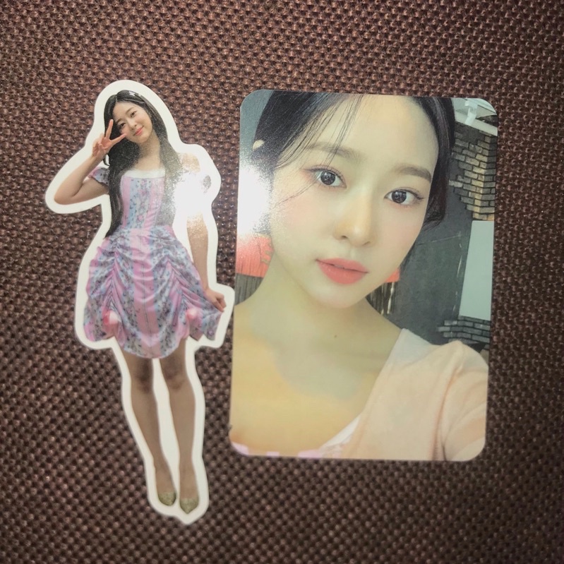 Photocard IZONE Minju DICON + STICKER