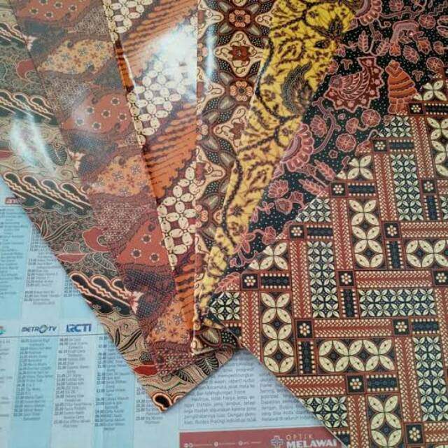 

KERTAS KADO MOTIF BATIK Keren | Elegan