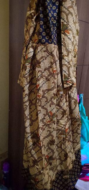Gamis Batik Manggar, Padi,sekar,cantik,kubis,kipas,daun,kupu,nadine,gendis Seharga Rp95.000. Dapatka