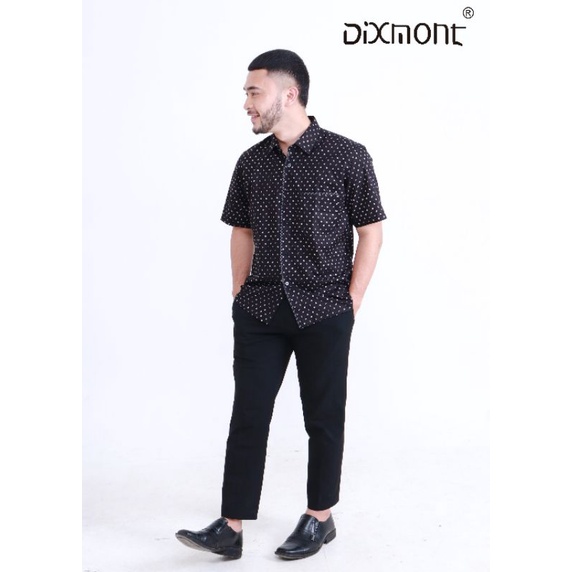 Dixmont Kemeja Pria Basic Formal Motif Lengan Pendek Hem MS02521