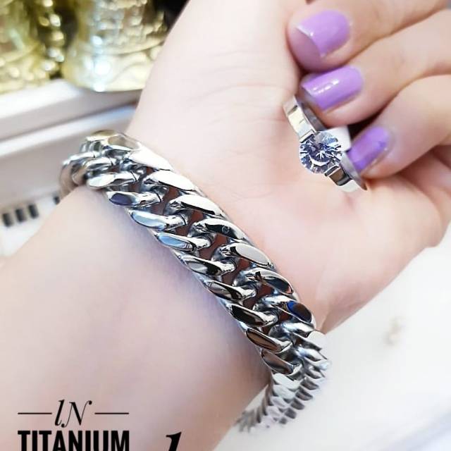 Titanium gelang dan cincin 0126k