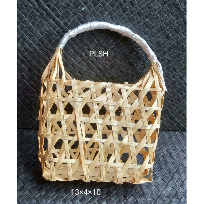 

Anyaman Bambu 13x4x10 Tas Kecil Hampers bambu