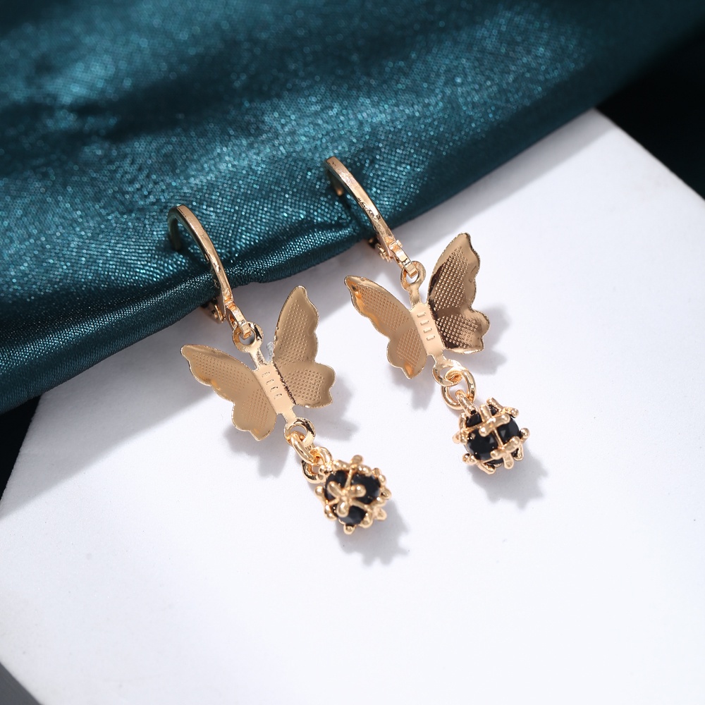 Anting Wanita Korea Anting Wanita Anti Karat Anting Tusuk Titanium Anting Wanita Murah D134-D186