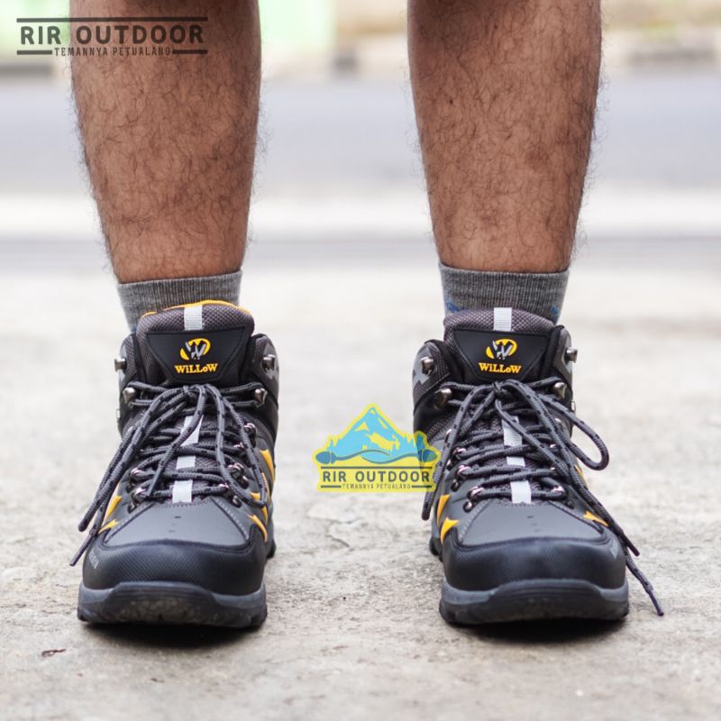 SEPATU OUTDOOR HIKING GUNUNG WILLOW NAVARA DGREY SUN