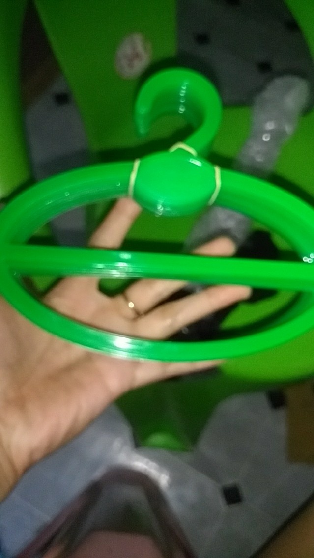Ecer Hanger Oval Warna Satuan Per Pcs- Hanger Jilbab Lipat Pashmina Kain