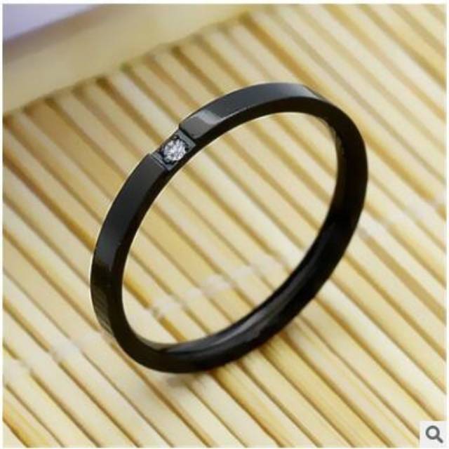 Cincin titanium hitam 1 mata simpel