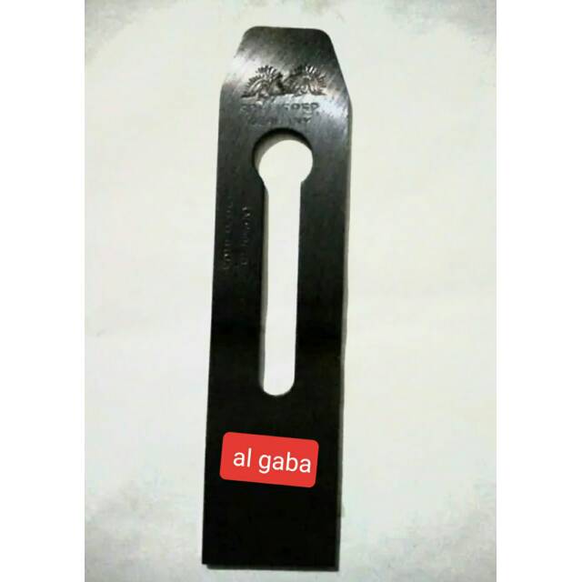 Mata wilah serut kayu manual