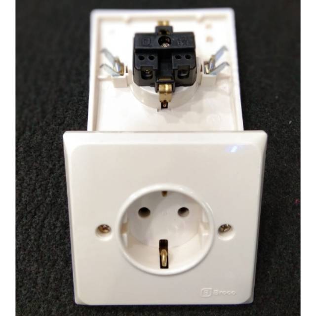 Stop Kontak In Bow - Stop Kontak IB Broco Allegra