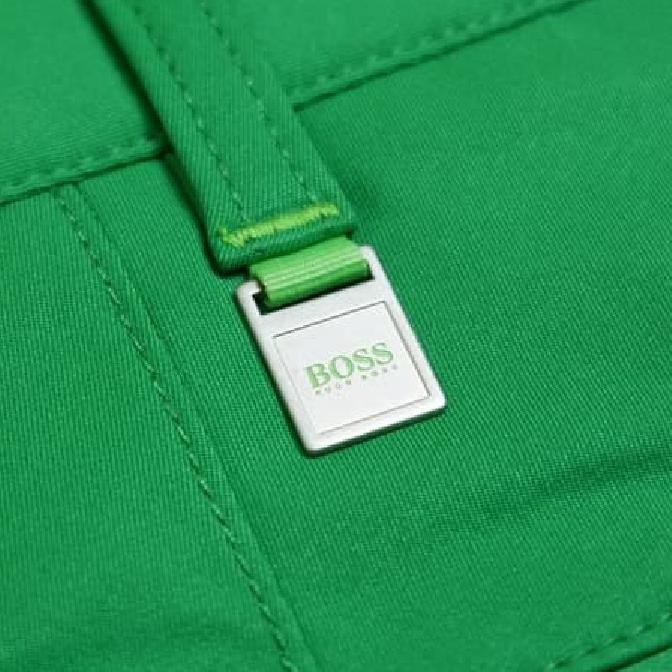 Celana Panjang Hugo Boss Chino Hugo Boss Green Golf Regular Fit - 45 M-L Medanbaiak