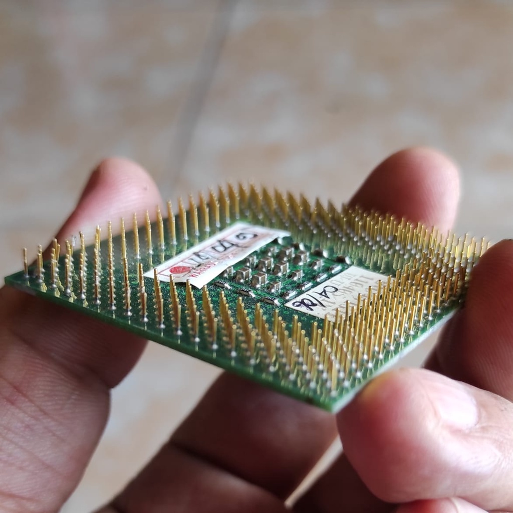 Processor komputer jadul atau RAM Rusak