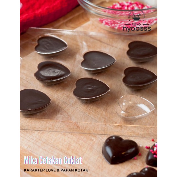 Mika Cetakan Coklat Karakter