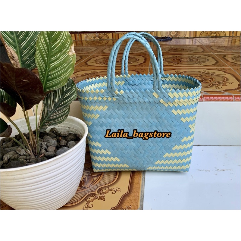 READY STOCK ~ Tas Anyaman Plastik LURIK JUMBO Untuk Hampers Parcel Berkat Tahlilan Sembako Hantaran Muat Kotak Nasi 20x20