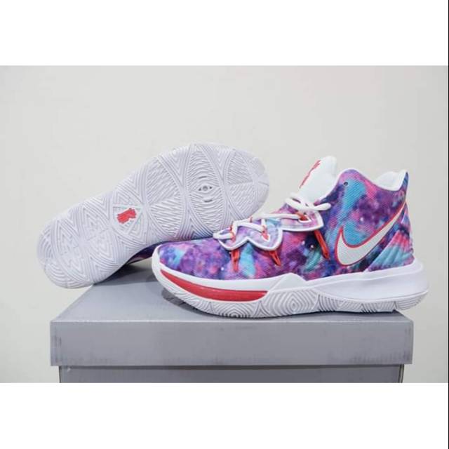 nike kyrie neon