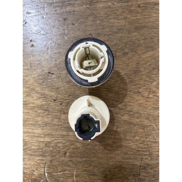 Socket soket lampu sen depan innova fortuner hilux hiace yaris kijang land cruiser