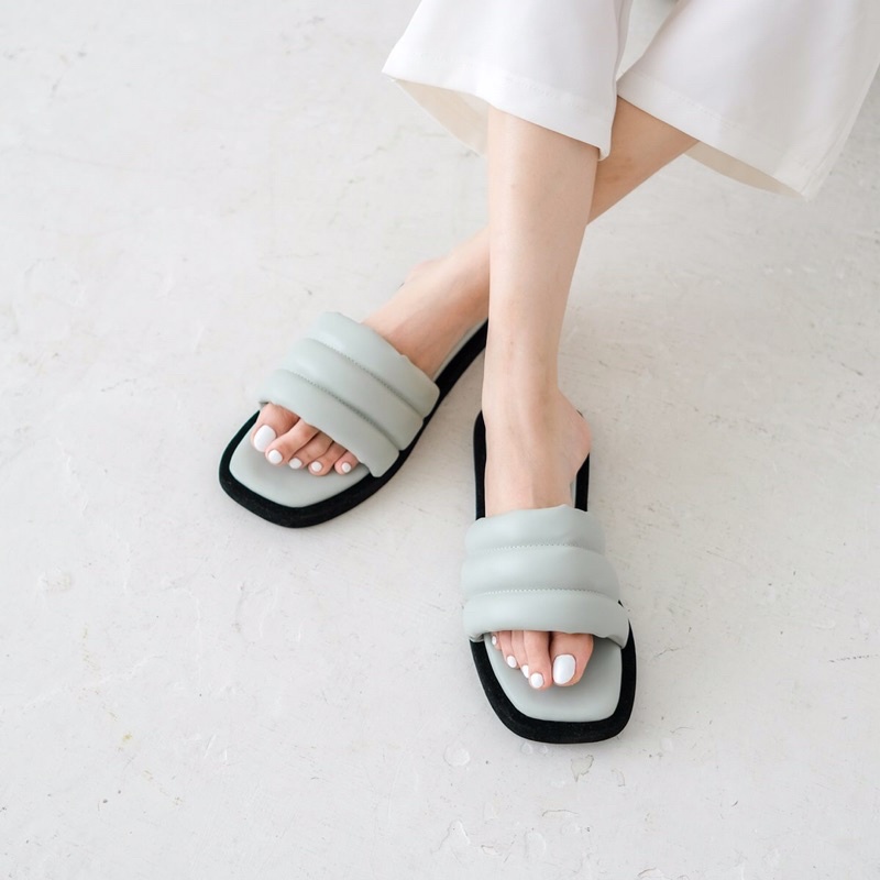 POSU Puff Sandals