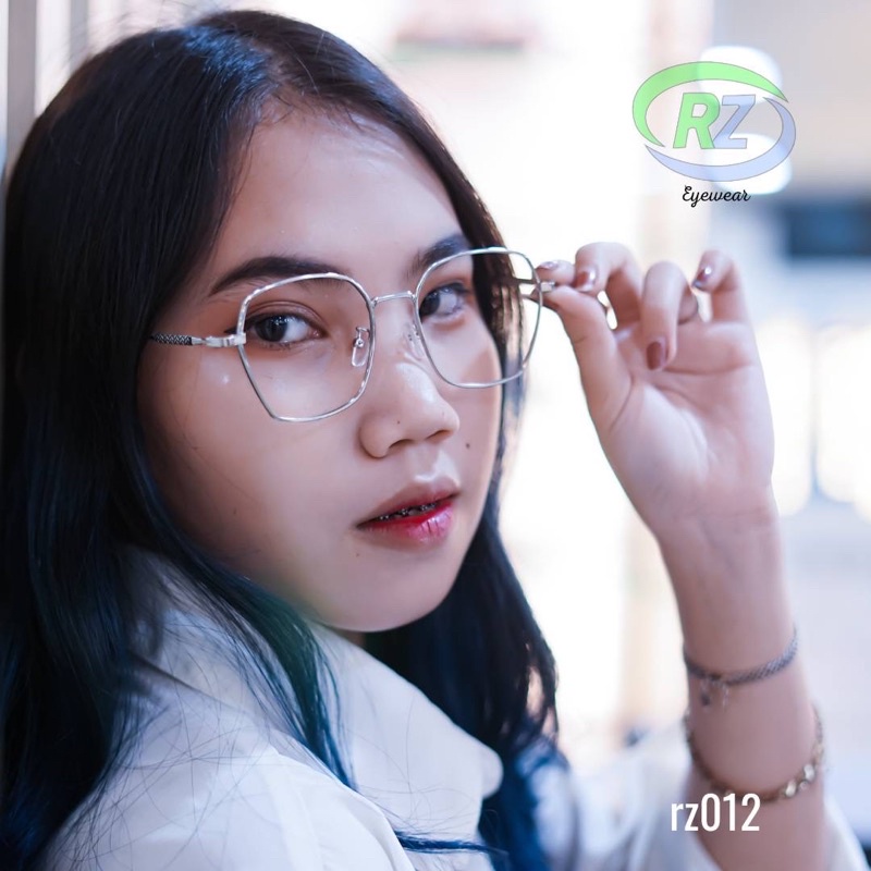 FRAME KACAMATA CODE RZ012