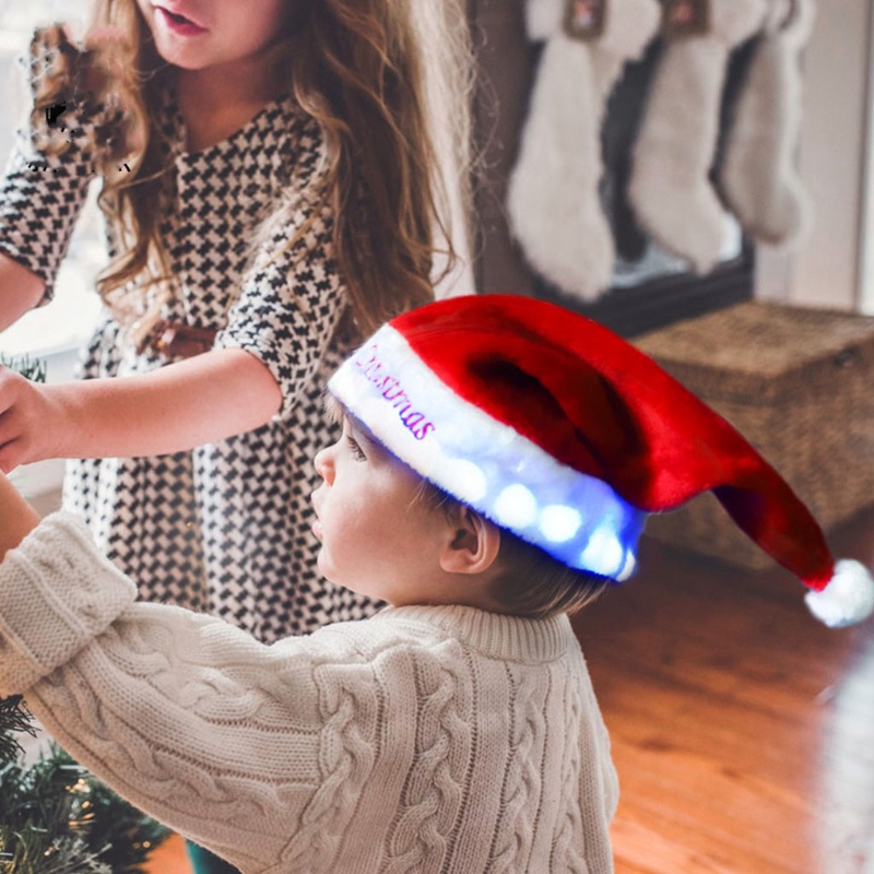 Topi Santa Dengan Lampu Led Untuk Dekorasi Pesta Natal