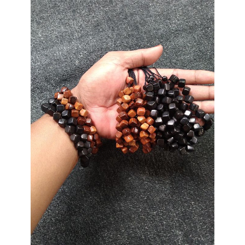 gelang kokka motif dadu miring