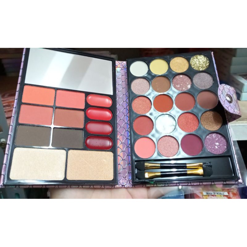 PROMO EYESHADOW DOMPET COMPLETE COVER HITAM PITA /MERAH /PINK NO.8814 H-47 | NO.8801B