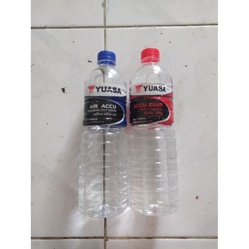 Jual Air Accu Botol Biru Dan Air Zuur Botol Merah Yuasa Air Aki Air Destilasi Shopee Indonesia 1737