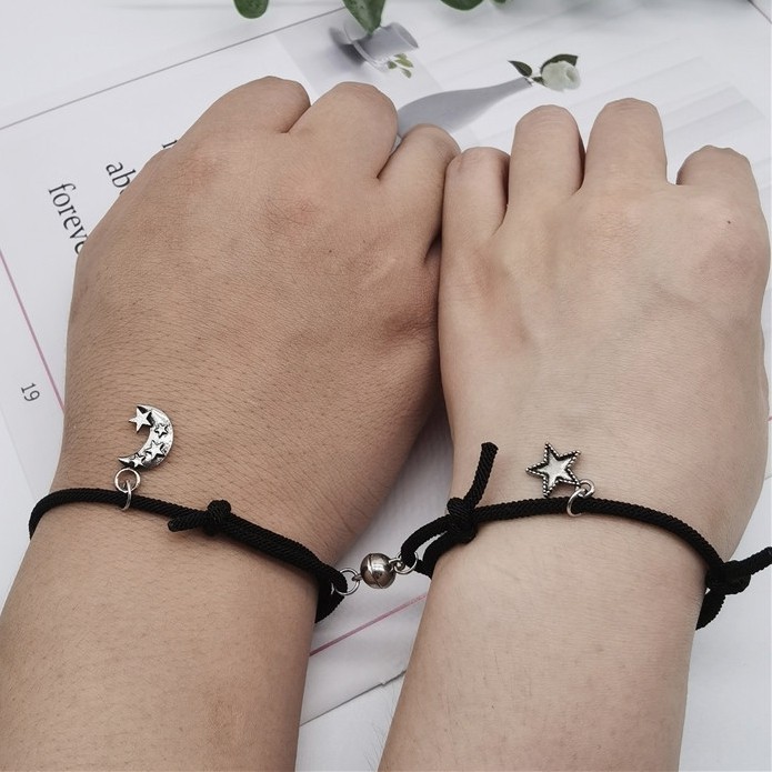 AZ064 [Cod][Ready Stock]2 Pcs Sepasang Gelang Tali Karet Magnet Desain Astronot Rainbow Best Friend Untuk Pria Dan Wanita Gelang Magnet/1 Pasang Gelang