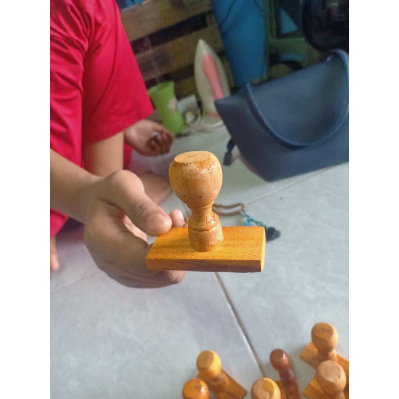 

gagang stempel kayu vernis (tapak)