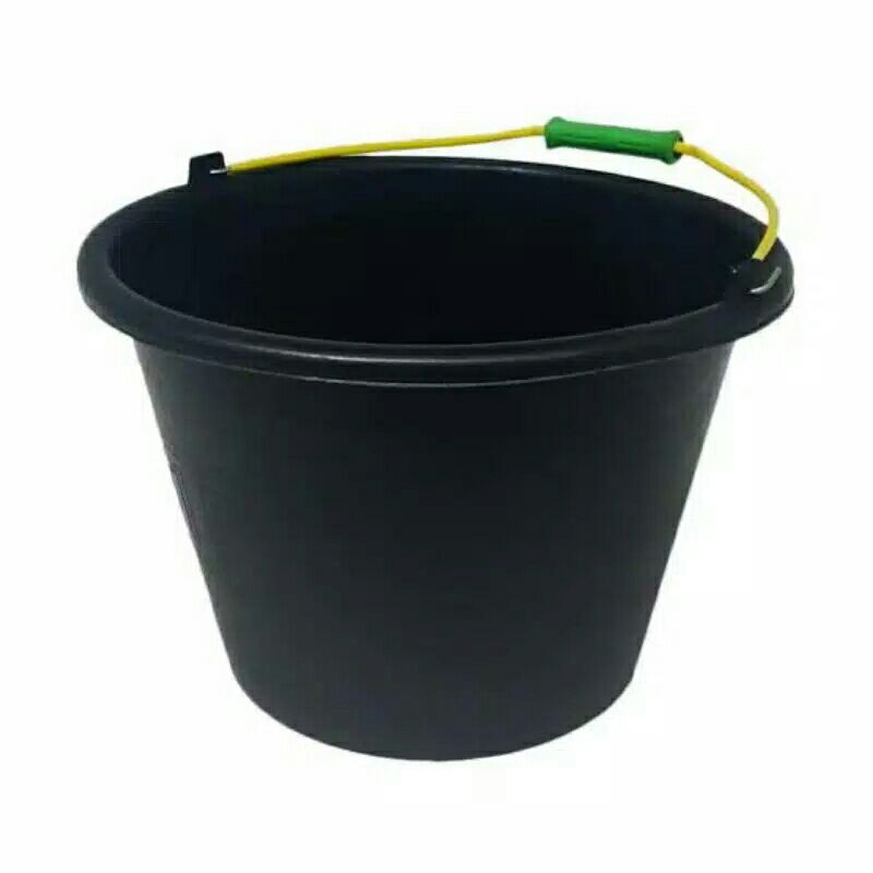 EMBER PLASTIK HITAM 18