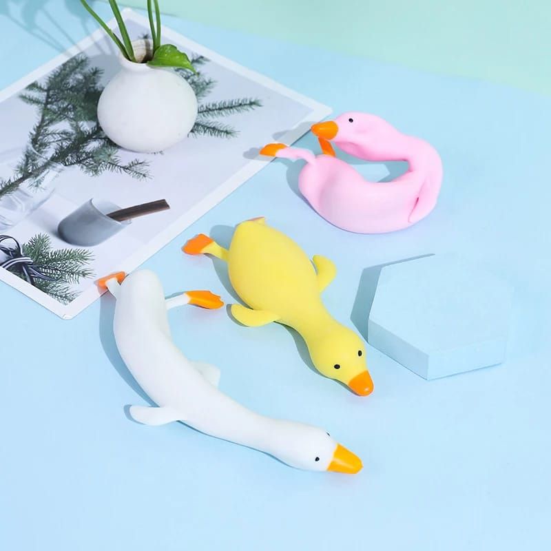 Laristerus79 Mainan SQUISHY BEBEK simulasi palsu remes B002