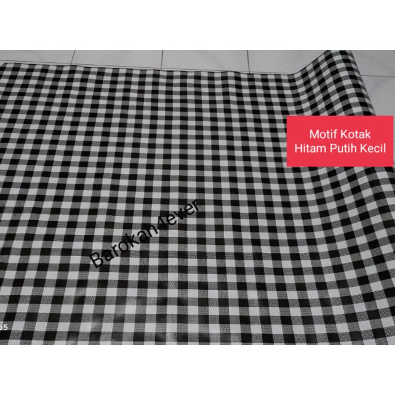 Karpet Plastik Vinyl Motif Kotak Kecil Hitam Putih