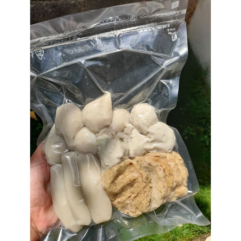 

Pempek Palembang Uwak GPA