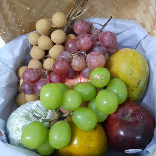 

Hamper Buah Mix Besek / Parcel Buah Besek