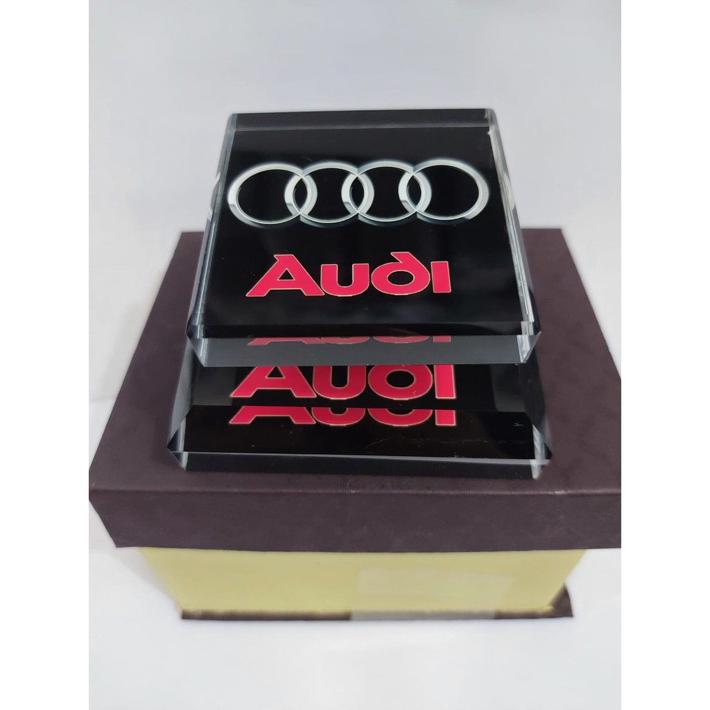 Parfum Mobil Pengharum Ruangan Crystal Logo Mobil Audi