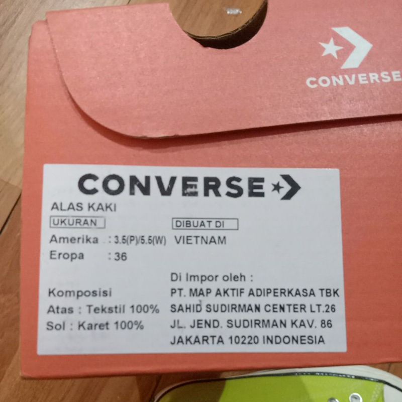 Sepatu Converse 172142C