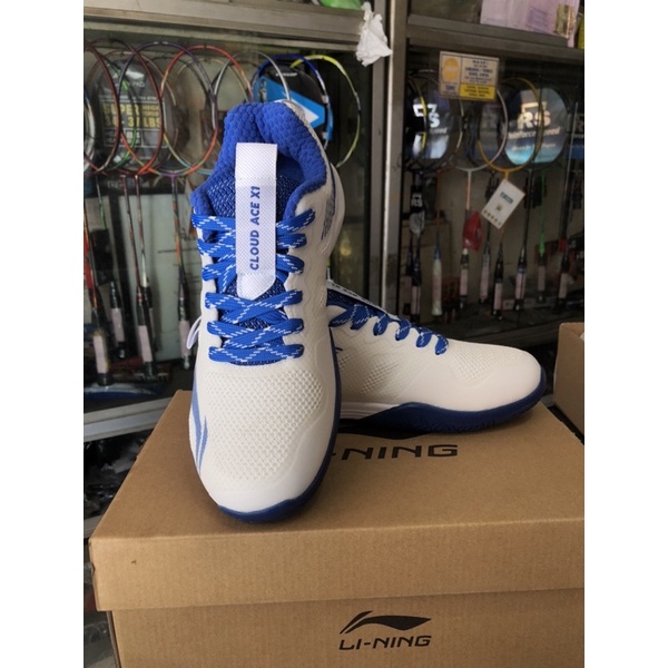 Sepatu Lining cloud Ace XI