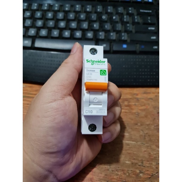 Mcb Domae Schneider 1 Phase 10A