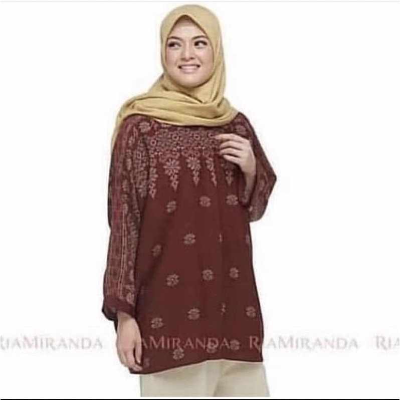 Sanjay Top Maroon Ria Miranda