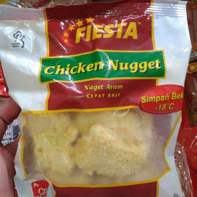 

Fiesta Chicken Nugget 250gr Frozen Food Bandung