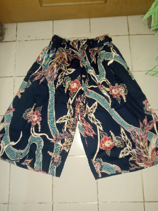 Zahra Celana Kulot Pendek Batik 7per8 Wanita Fit To Xxl