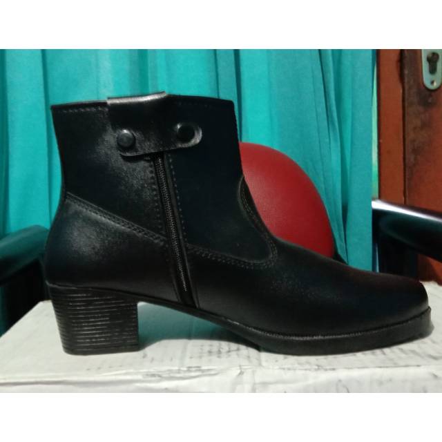 Sepatu PDH Satpol PP,Polwan,Dishub, dll