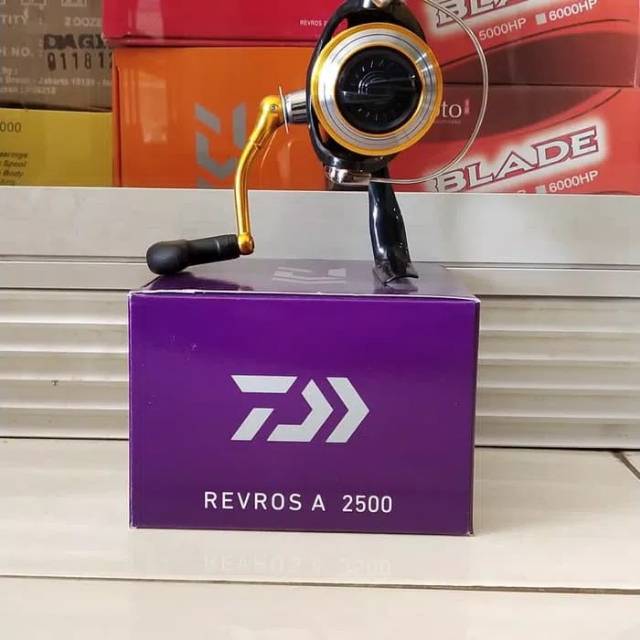 Reel DAIWA REVROS A 2500