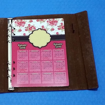 

Kalender 2025 Binder Organizer Flowers Pink Murah (Tahun bisa request)