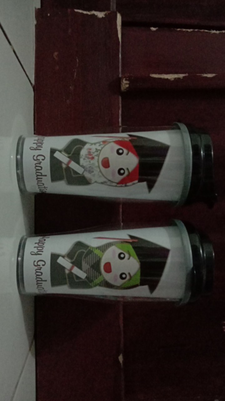 Tumbler Botol Minum Kado Gift Souvenir Wisuda Graduation Wanita Hijab Go Green Gelas