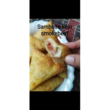 

sambosa keju smokebeef