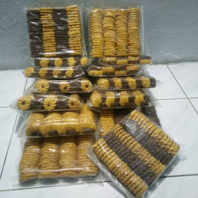 

Kue Bangket