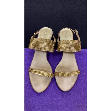 stiletto heels gold sepatu pesta wanita