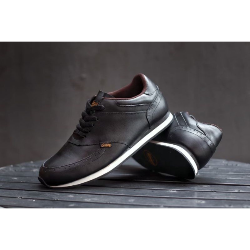 EZRA BLACK -Sepatu Casual Kasual Sneakers Pria Kulit Asli/Cowok/Men Lokal Ori Original Footwear