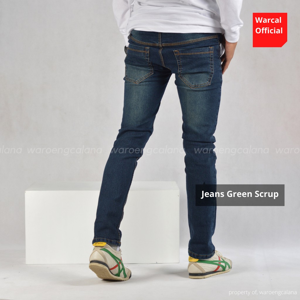 In One Celana Jeans Panjang Green Scrup