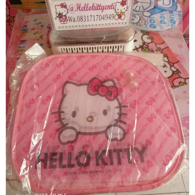 Penutup kaca samping mobil hellokitty